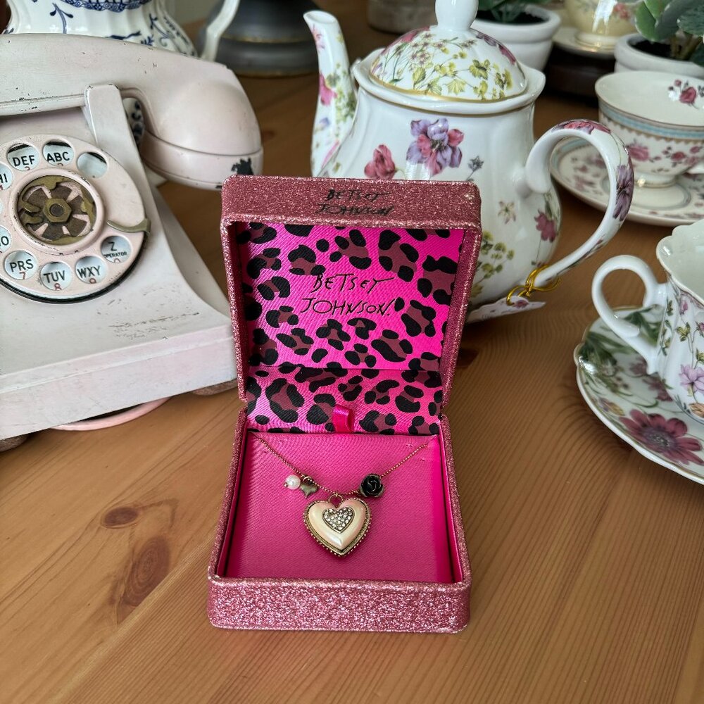 Vintage Betsey Johnson Necklace Heart Pendant "Be Mine"
